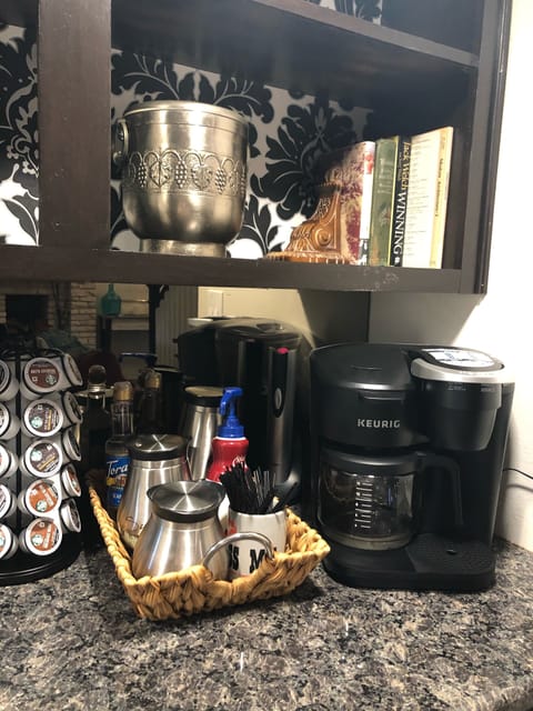 Keurig coffee station
Mr.Coffee pot also available 