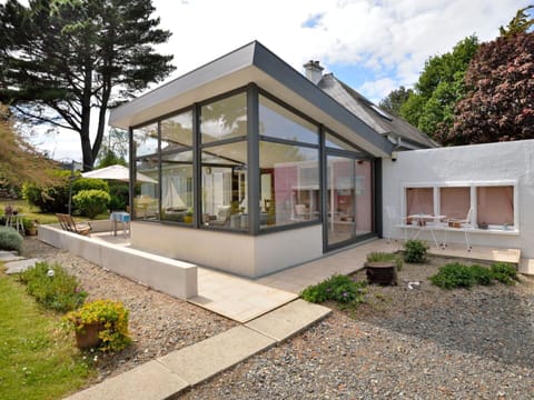 Plant, Property, Building, Sky, Tree, Cloud, House, Land Lot, Architecture, Interior Design