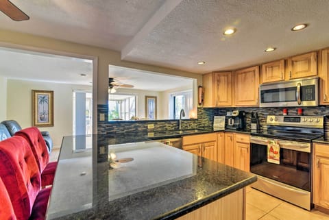 Kitchen | Coffee Maker | Toaster