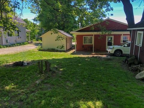  Backyard and backporch