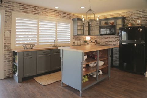 Fully equipped Kitchen area.