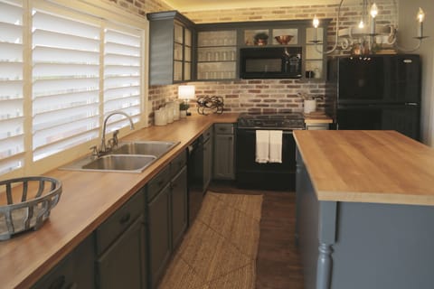 Fully equipped Kitchen area.