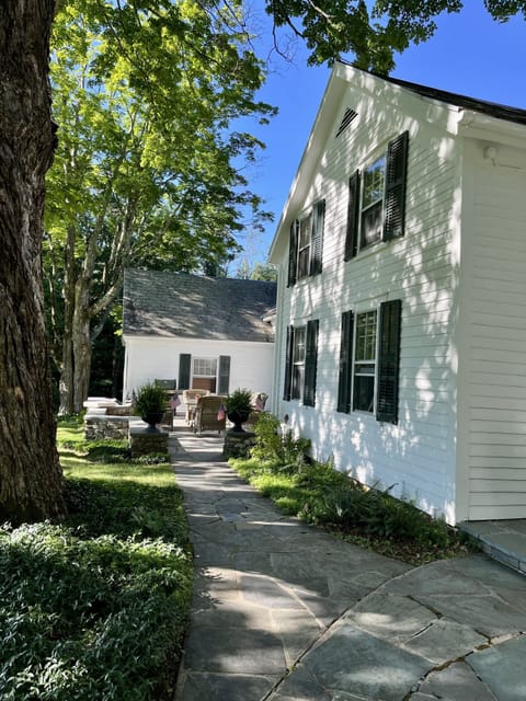 Front of home facing Green Mountains