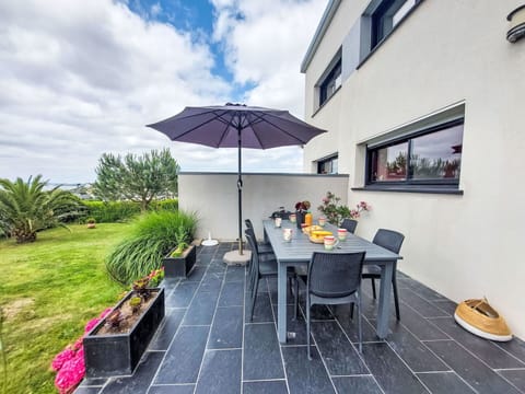 Flowerpot, Furniture, Flooring, Garden, Home, Houseplant, Outdoor Furniture, Landscaping, Chair