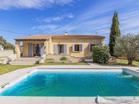 Water, Cloud, Sky, Plant, Daytime, Building, Property, Azure, Green, Blue