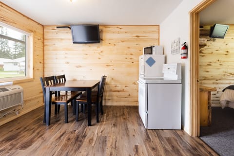 Kitchenette with seating for four