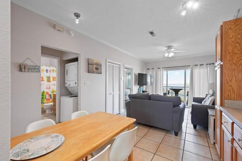 Breakfast table for four