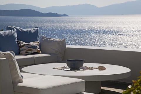 Front terrace sitting area