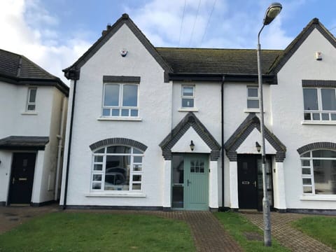 Townhouse 10 Ballyreagh mews