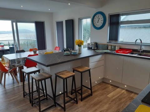  open plan kitchen diner