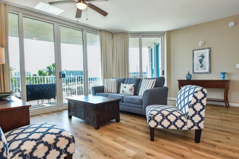 The Palms of Destin 2417 - Living Room and Balcony