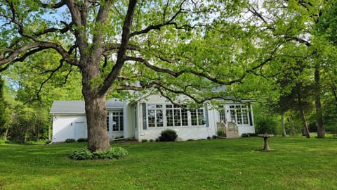 The Miller House - Honey Creek Retreats