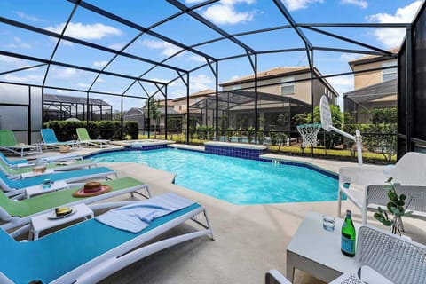 Private Pool & Patio
