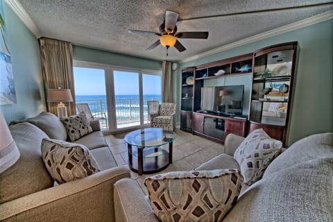 Tastefully decorated OCEANFRONT living room