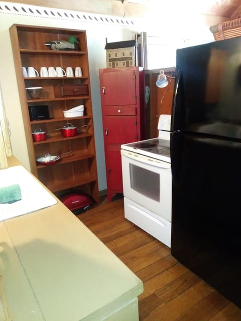 Compact simple kitchen