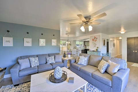 Living Room | Sleeper Sofa | Smart TV | Fireplace