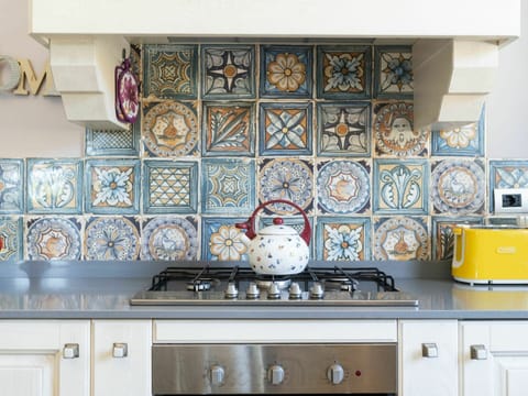 Cabinetry, Furniture, Countertop, Property, Building, Shelf, Product, Shelving, Gas Stove, Interior Design