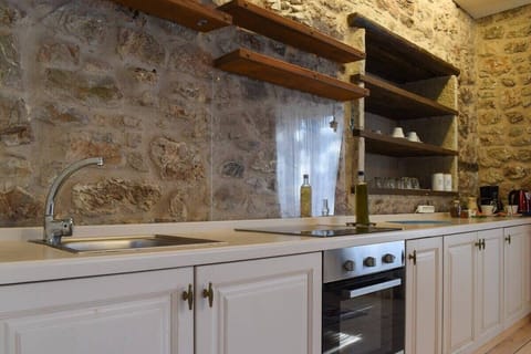 Fully equipped kitchen, ready to inspire culinary delights