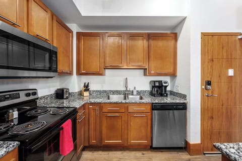 Kitchen with plenty of cupboard space