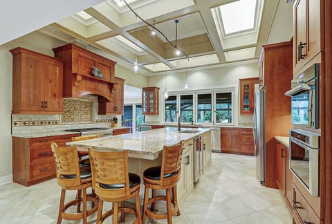 3 Twin Pines Ct - Kitchen