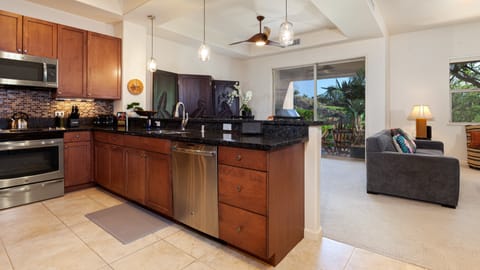 Spacious kitchen great for cooking delicious island inspired meals