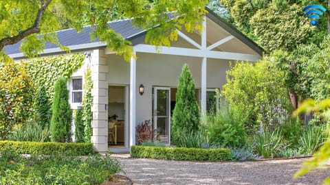 Banyula Annex |  Pets welcome | Gardens