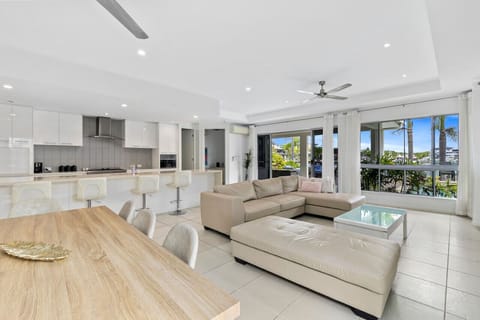 Lounge area