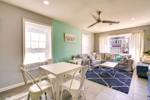 Lake Como Vacation Rental | 3BR | 3BA | 1,400 Sq Ft | Stairs Required to Access