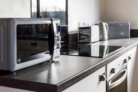 Laurel Lodge - 2 Bedroom Log Cabin - St Florence (342)