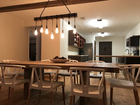 Dining Area to Kitchen