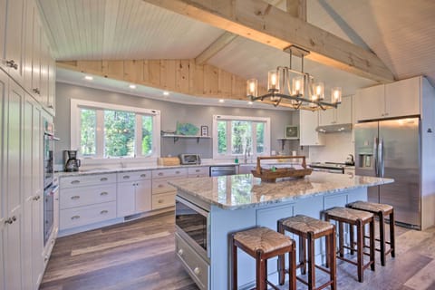 Kitchen | Fully Equipped