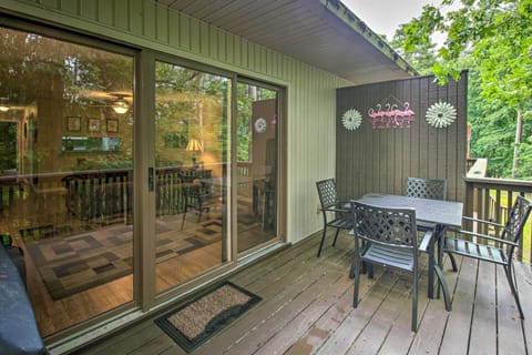 Hot Springs Village Vacation Rental | Condo | 3BR | 2BA | 1,528 Sq Ft