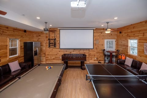 3 of our 4 Gathering-Game Rooms have large projectors, great for presentations!