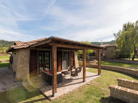 Wood, Cottage, Door, Brick, Garden Buildings, Shade, Porch, Outdoor Furniture, Outdoor Structure, Wood Stain