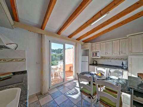 Property, Furniture, Table, Chair, Cabinetry, Wood, Building, Window, Interior Design, Flooring