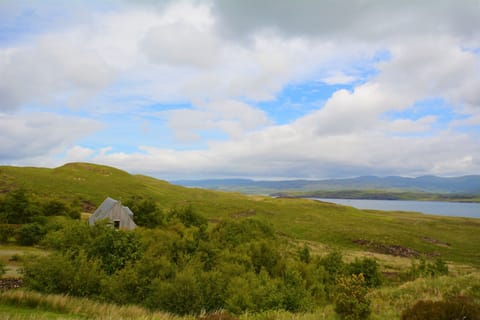 Diubaig House - tranquil, spacious, panoramic loch views, secluded 3-acre garden House in Scotland