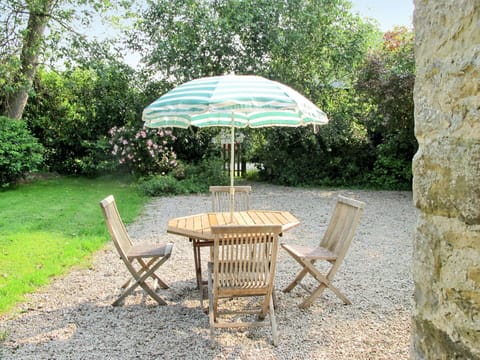 Property, Furniture, Outdoor Table, Table, Umbrella, Outdoor Furniture, Botany, Real Estate, Shade, Chair