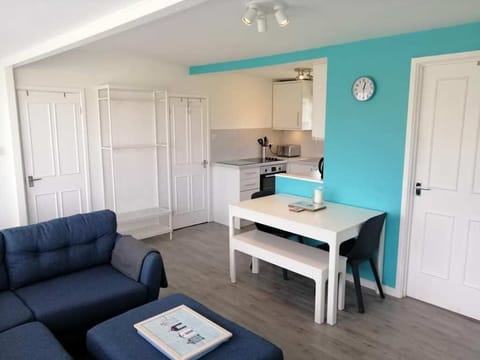 Chalet Ho! living area