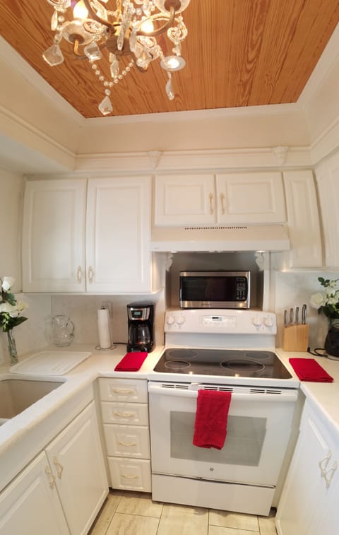 Beautiful kitchen overlooking the lake