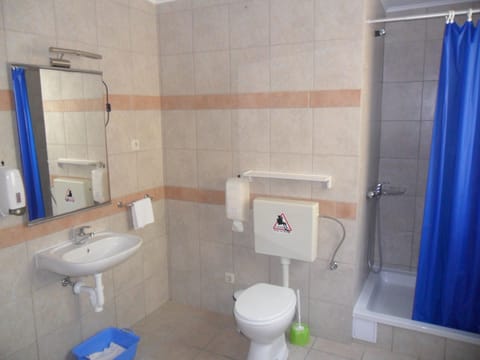 Bathroom 2