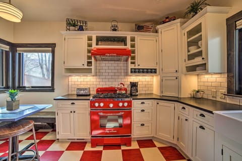 Kitchen | Drip Coffee Maker | Toaster