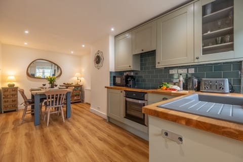 Ground floor: A smart kitchen/diner with Karndean flooring