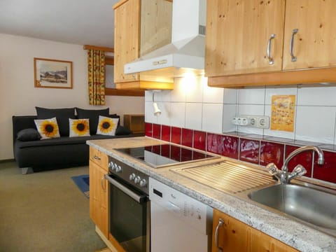 Cabinetry, Countertop, Kitchen Sink, Property, Tap, Furniture, Sink, Plumbing Fixture, Kitchen Stove, Kitchen