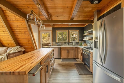 Smartly designed kitchen with island