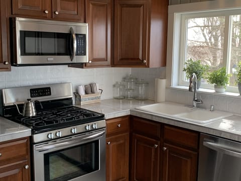 Gas cooking and a sink with a view :)