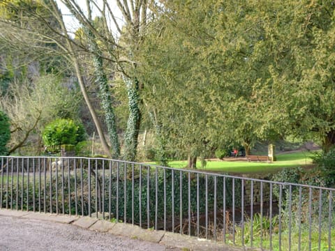 Surrounding area | No. 10, Matlock