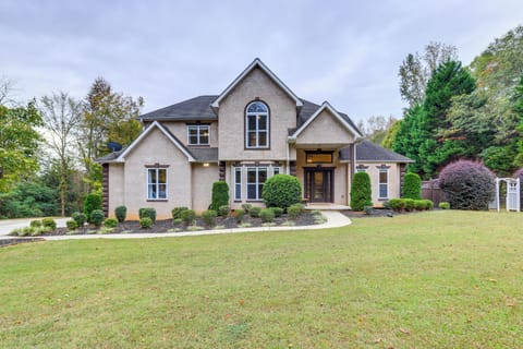 Stockbridge Vacation Rental | 6BR | 5.5BA | 3,542 Sq Ft | Stairs Required