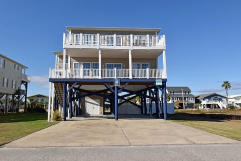 Welcome to Lefty's LegaSea Ocean!