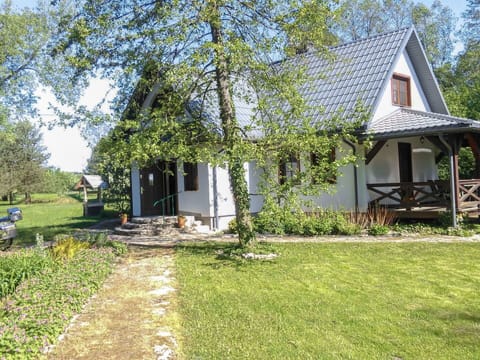 Cottage, Home, Lawn, Farmhouse, Garden, Yard, Estate, Backyard, Landscaping, Garden Buildings