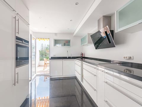 Neoteric kitchen at holiday rental Costa del Sol